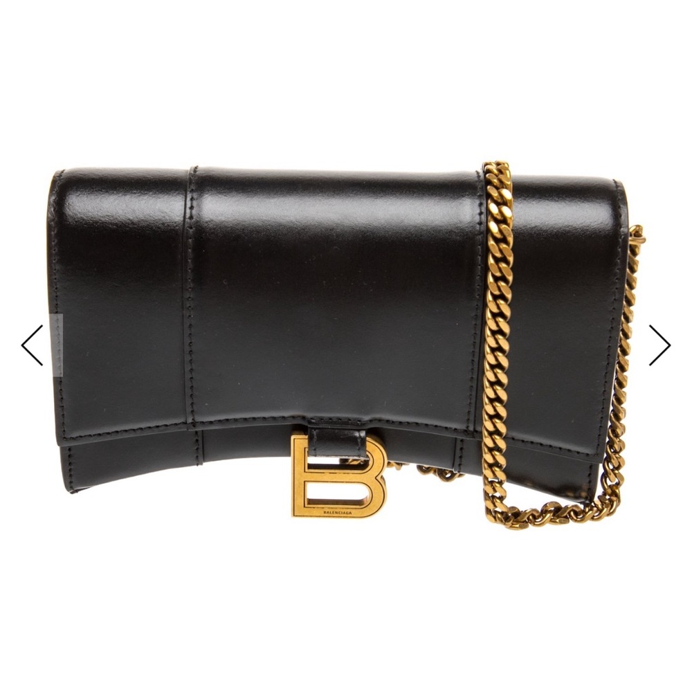 AUTHENTIC Balenciaga wallet on chain bag B